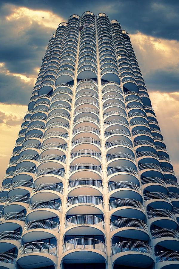 Augsburg Hotelturm Exterior foto