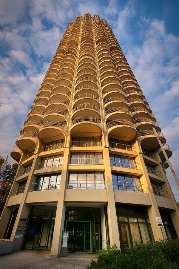 Augsburg Hotelturm Exterior foto